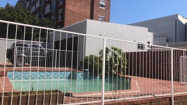 To Let 3 Bedroom Property for Rent in Green Point Western Cape